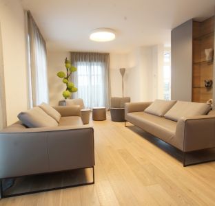 Ledersofas 3-Sitzer grau mit Metallkufen schwarz