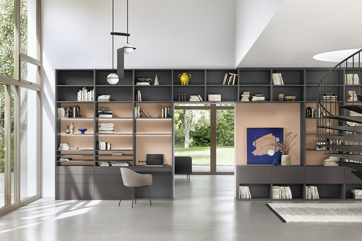 Regalwand mit Home Office Arbeitsplatz